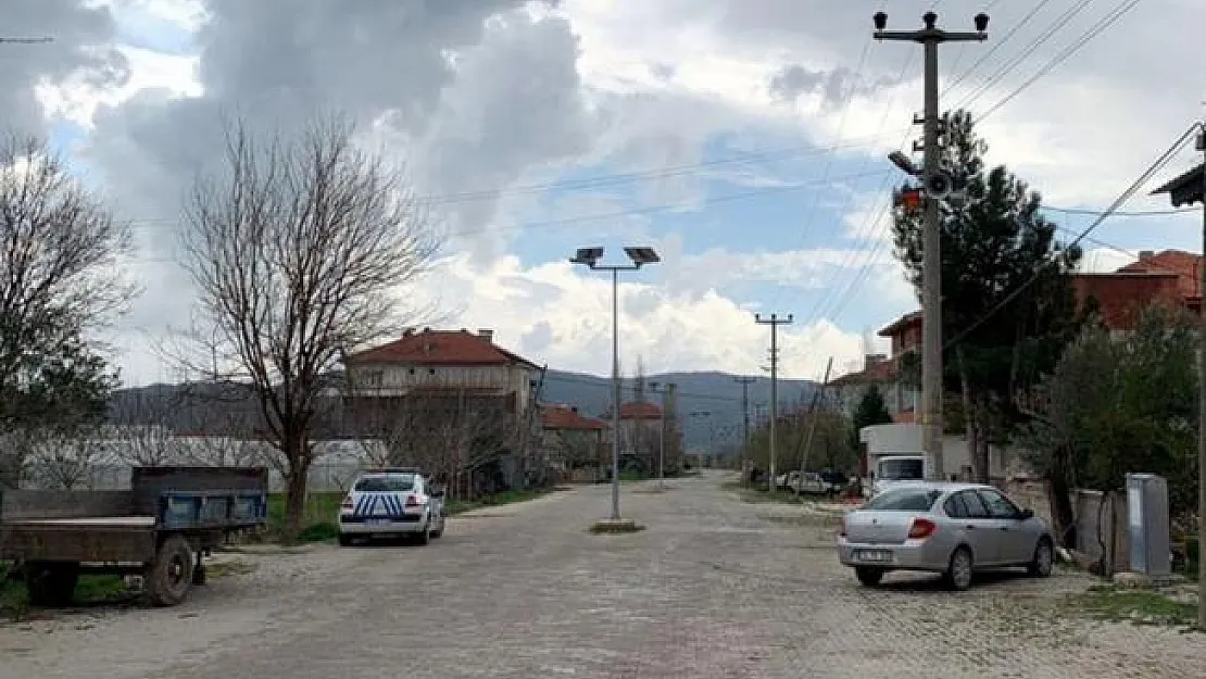 Burdur'un Çeltikçi ilçesinde 3 yaşındaki bir çocukta koronavirüs tespit edildi!