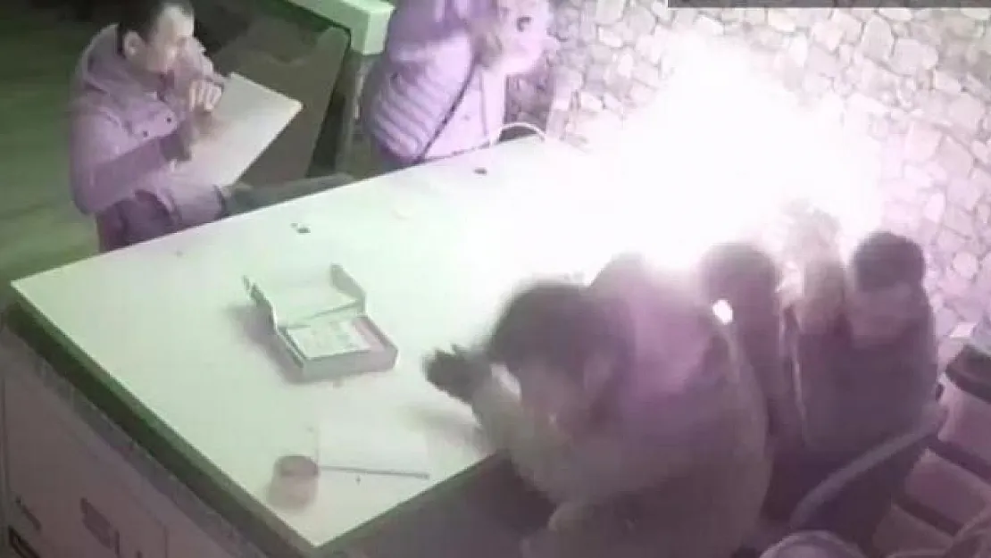 Bursa İznik'te, tamir ettiği tablet patladı!