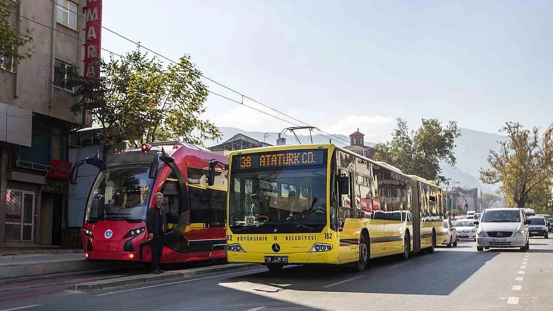 Bursa'da 65 yaş üstüne ücretsiz ulaşım kartı kalktı mı?