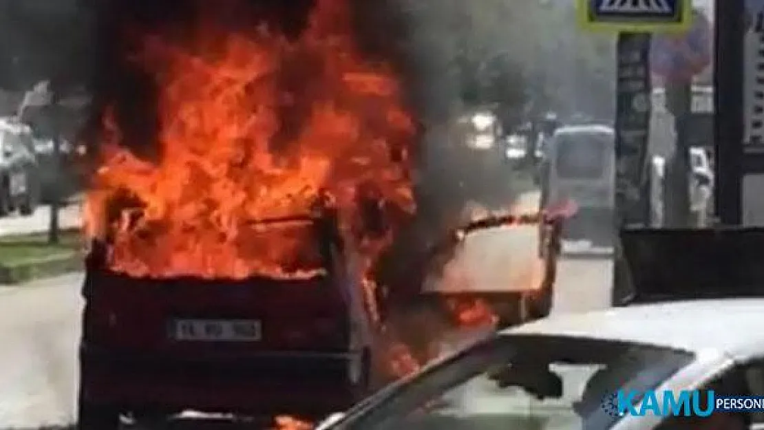 Bursa'da Otomobil Alev Topuna Döndü! 3 Kişi Ölümden Döndü
