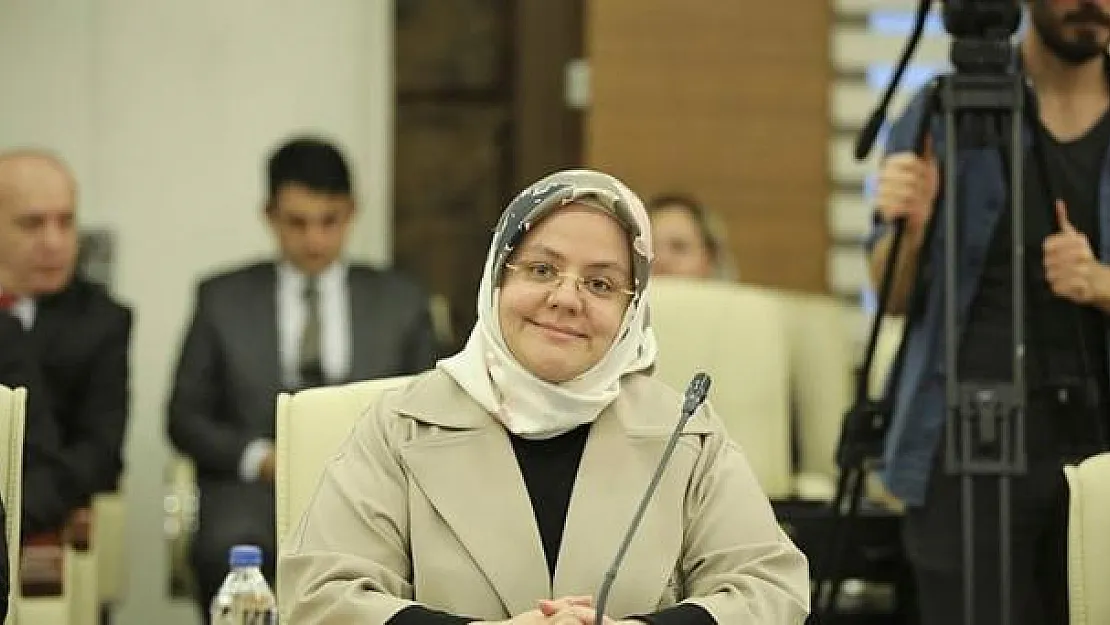 Çalışma Bakanı Selçuk Duyurdu: Özel Sektörde 300 Bin Kişiye İş İmkanı