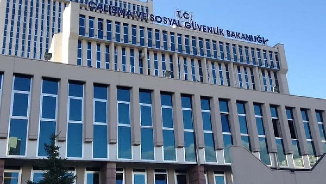 Çalışma ve Sosyal Güvenlik Bakanlığı 12 bin lira maaşla kamu personeli alımı yapıyor!