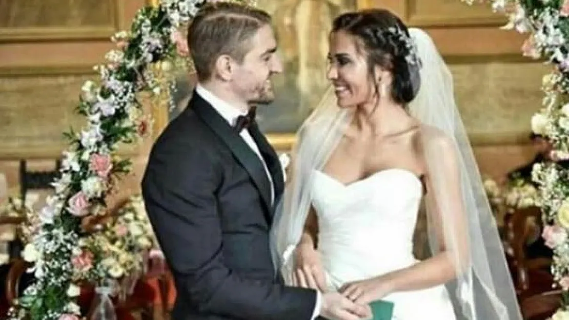 Caner Erkin Şükran Ovalı Çiftinden Kötü Haber! Yeni Doğan Bebekleri Hastaneye Kaldırıldı