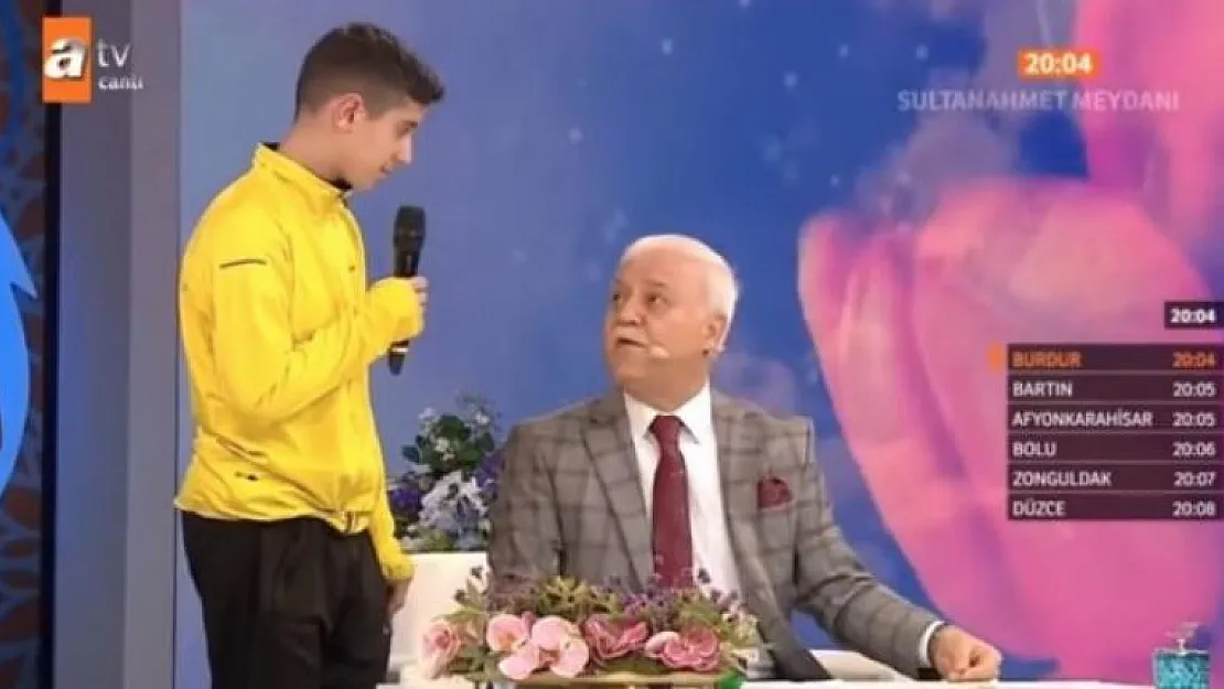 Canlı yayında reşit olmayan bir çocuğu Müslüman yapan Nihat Hatipoğlu'na suç duyurusu