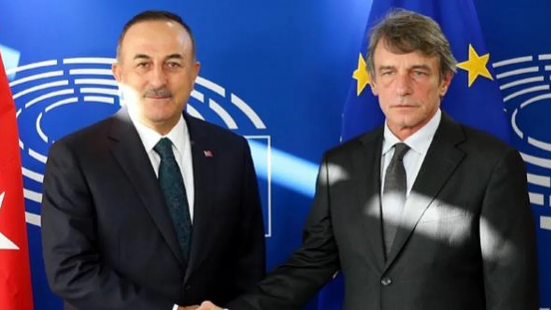 Çavuşoğlu'ndan AP Başkanı Sassoli'ye sert cevap: İki yüzlüsünüz!