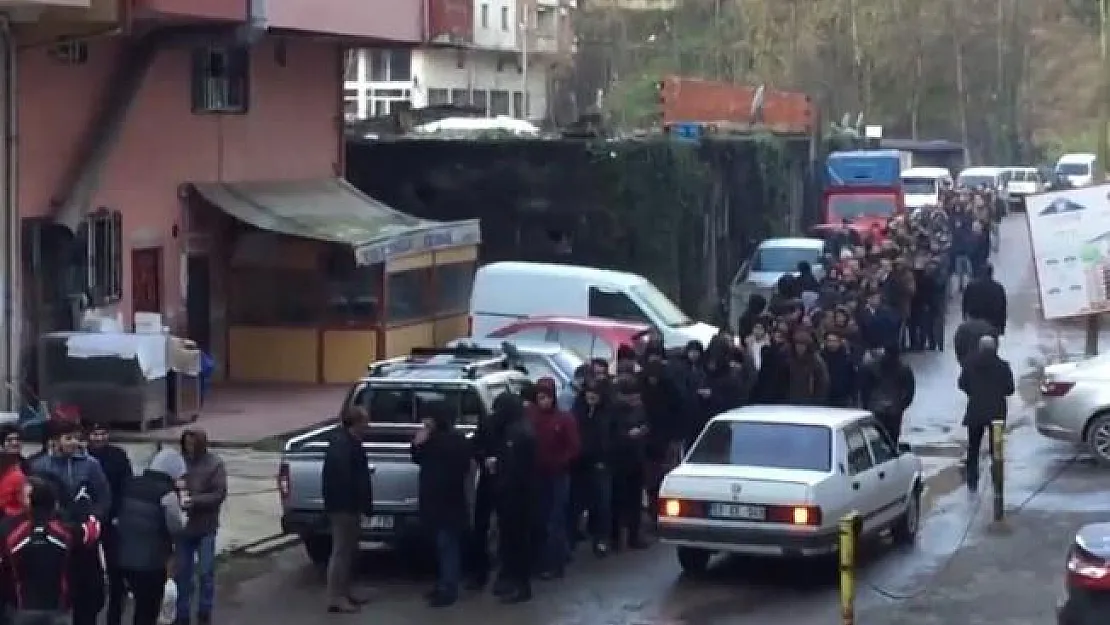ÇAYKUR, mevsimlik işçi alımları için binlerce kişi başvuru yaptı! İşsizliğin gerçek fotoğrafı