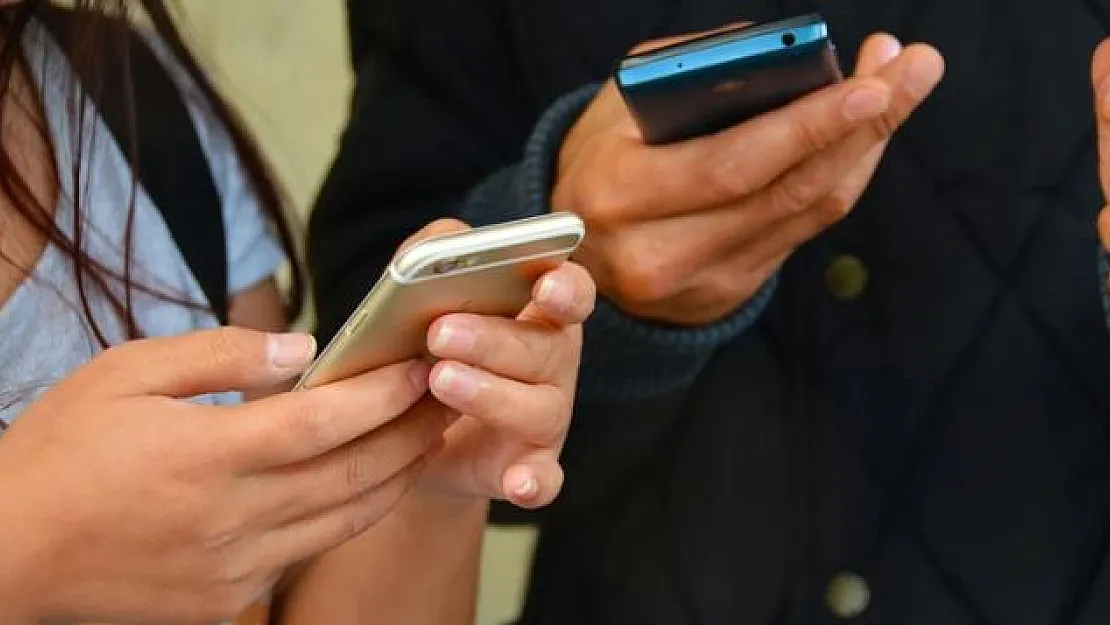 Cep Telefonu Alacaklar Dikkat! ÖTV Matrahları Artırıldı! Yeni Düzenleme Fiyatlara Nasıl Yansıyacak?