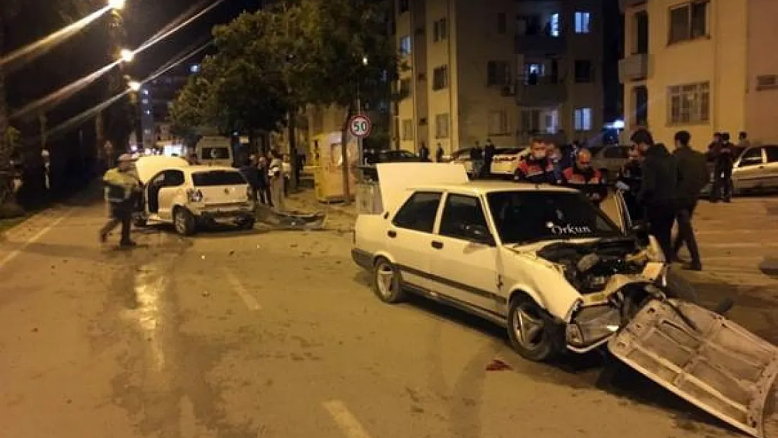 Ceyhan'da son dakika trafik kazası!