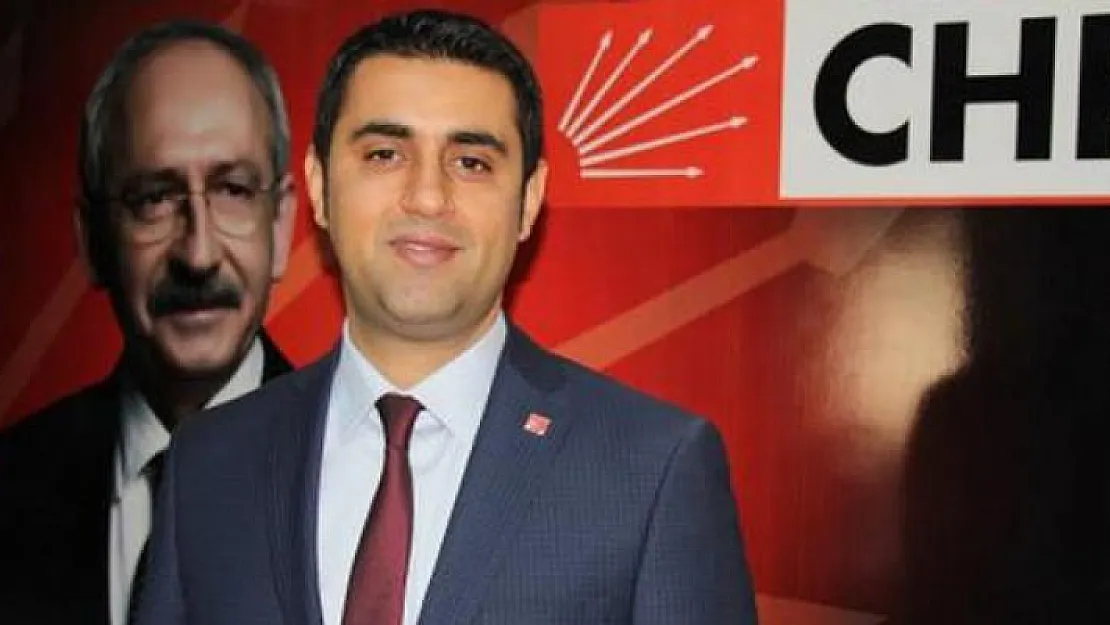 CHP Adana İl Başkanı Emrah Kozay partisinden istifa etti