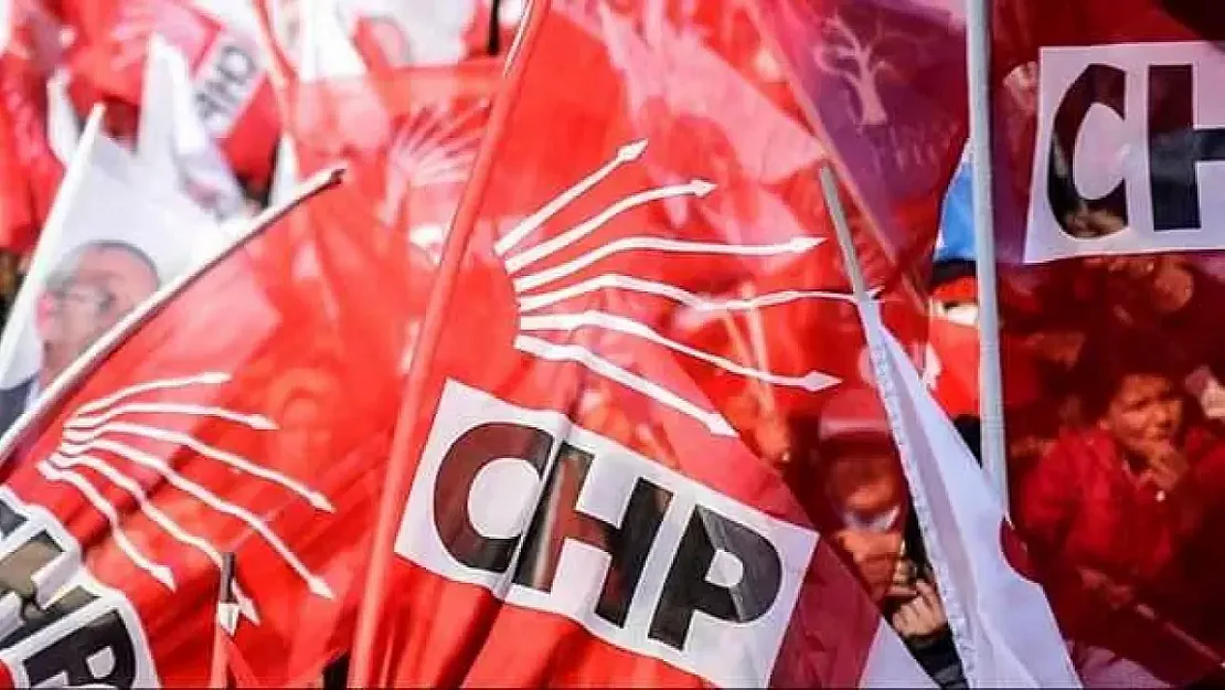 CHP'de İstifa Depremi! 14 Kişi Birden İstifa Etti!
