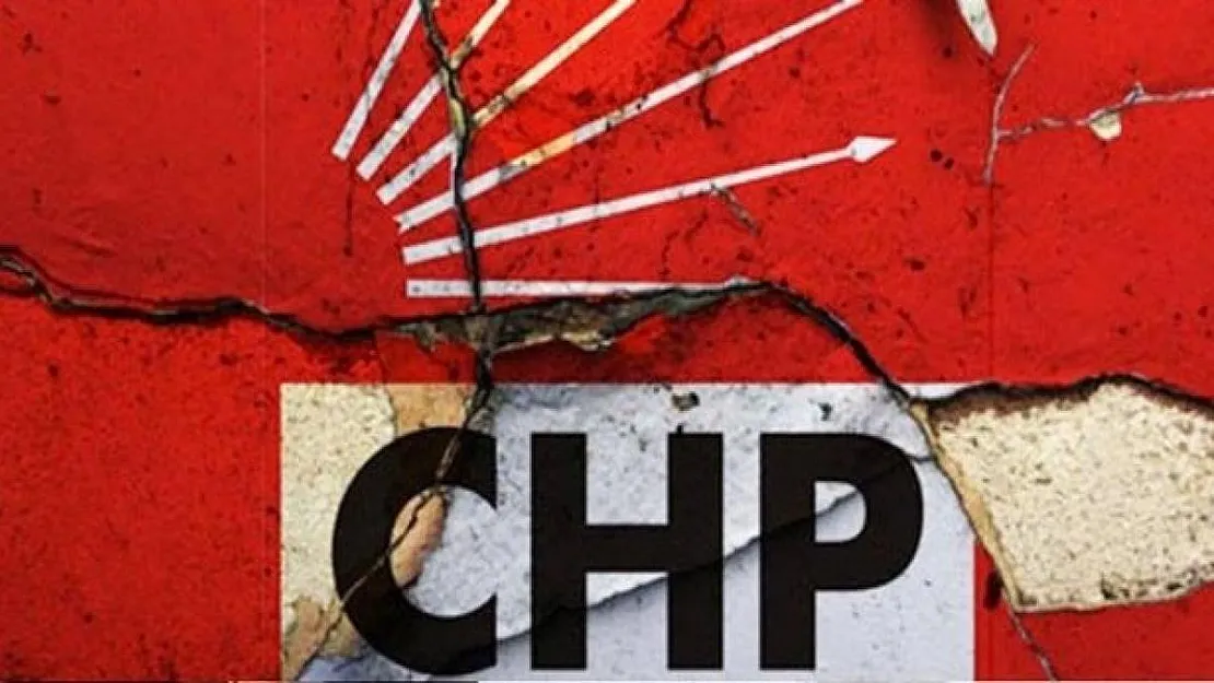 CHP'de istifa depremi! Resmen istifa ettiğini duyurdu