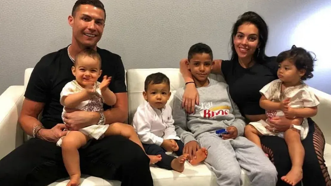 Cristiano Ronaldo Acı Haberi Verdi! Yeni Doğan Oğlunu Kaybetti
