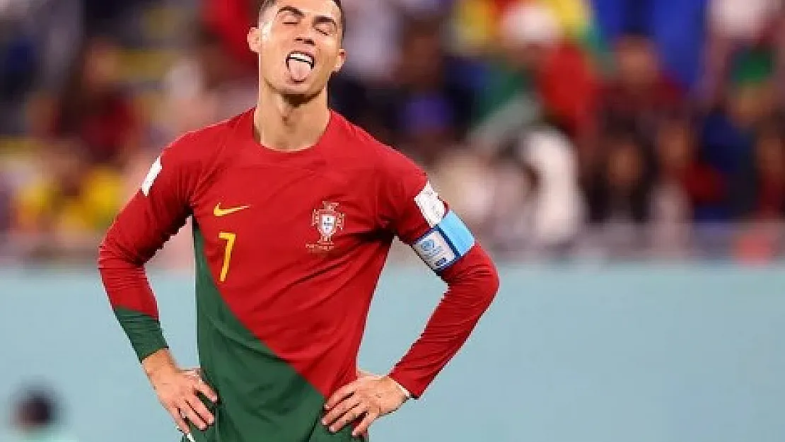 Cristiano Ronaldo maç sırasında öyle bir hareket yaptı ki.. Elini şortuna soktu: Çıkartınca da görenler ..