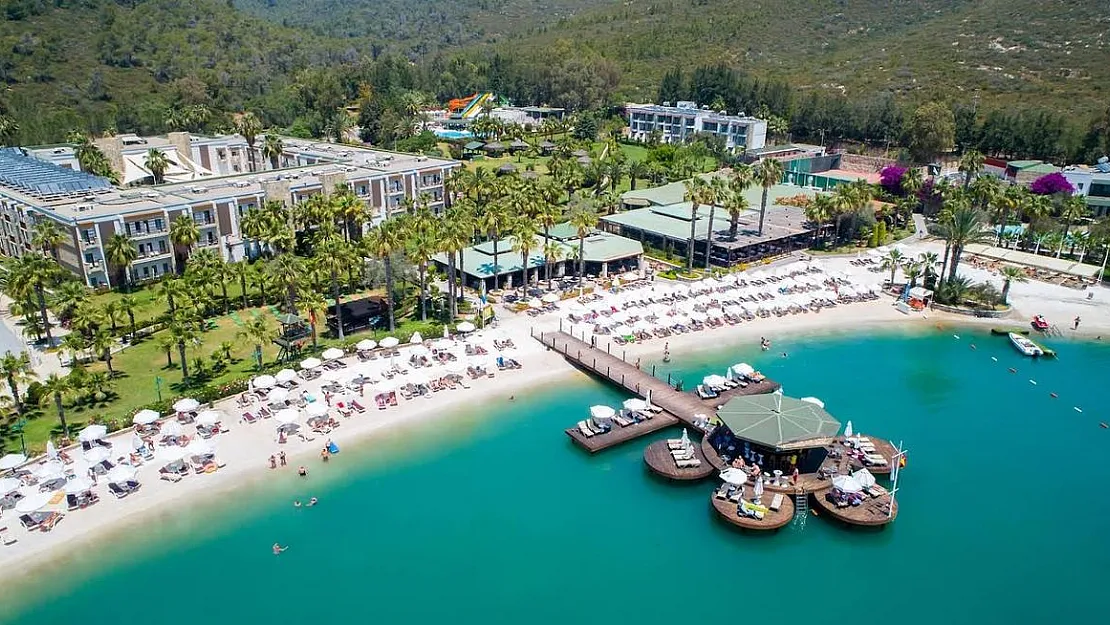 CrystalGreen Bay Resort&Spa