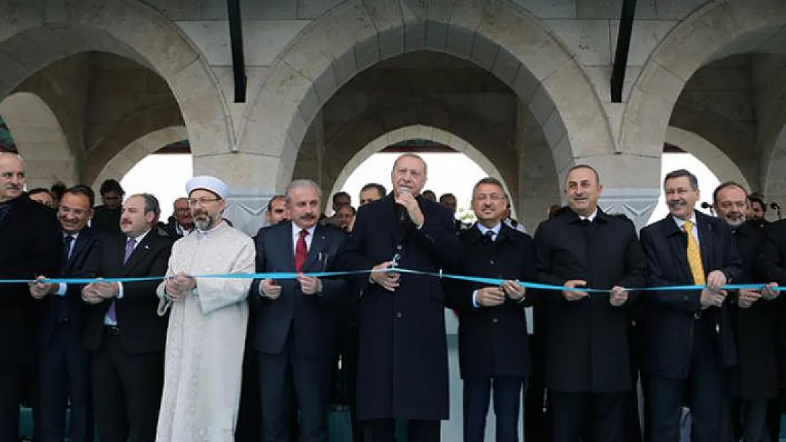 Cumhurbaşkanı Erdoğan: Camilerin Süsü Cemaatidir, Özellikle De Gençlerdir