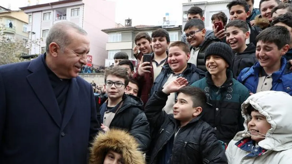 Cumhurbaşkanı Erdoğan, cuma namazını Ulu Cami'de kıldı