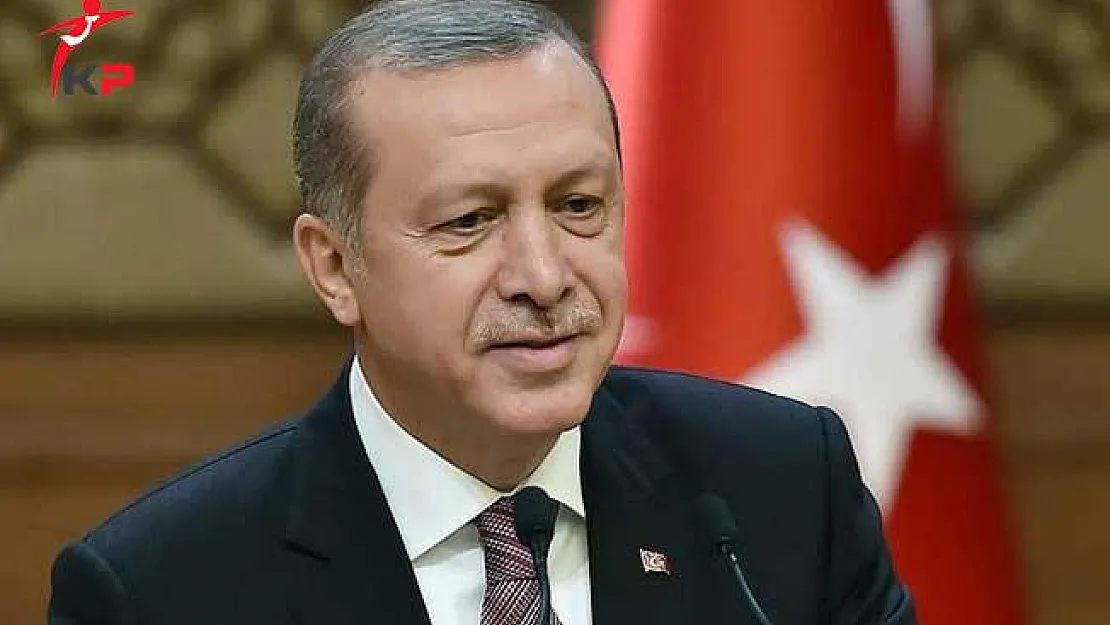 Cumhurbaşkanı Erdoğan  'Tayyipler Âlemi' Pankartı Açan Öğrencileri Çaya Davet Etti