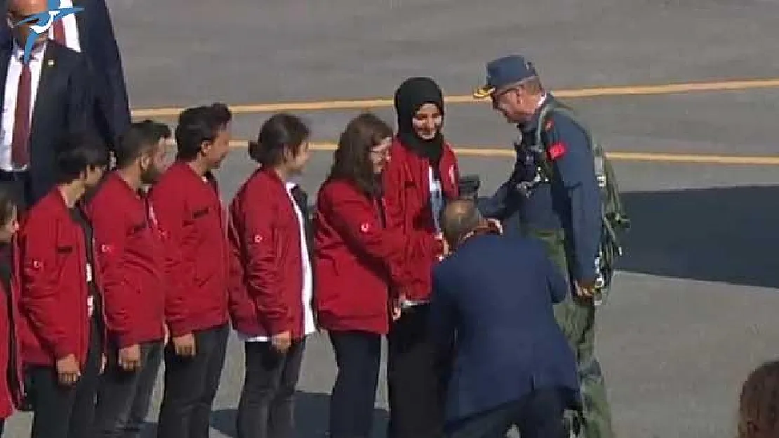 Cumhurbaşkanı Erdoğan TEKNOFEST alanına uçağıyla geldi