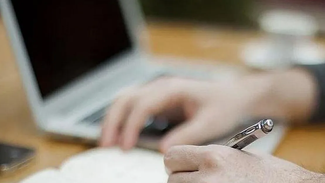 Cumhurbaşkanlığı açıkladı: 37 farklı bölüm için staj imkanı sunuluyor! Başvuru nasıl ve ne zaman yapılacak?