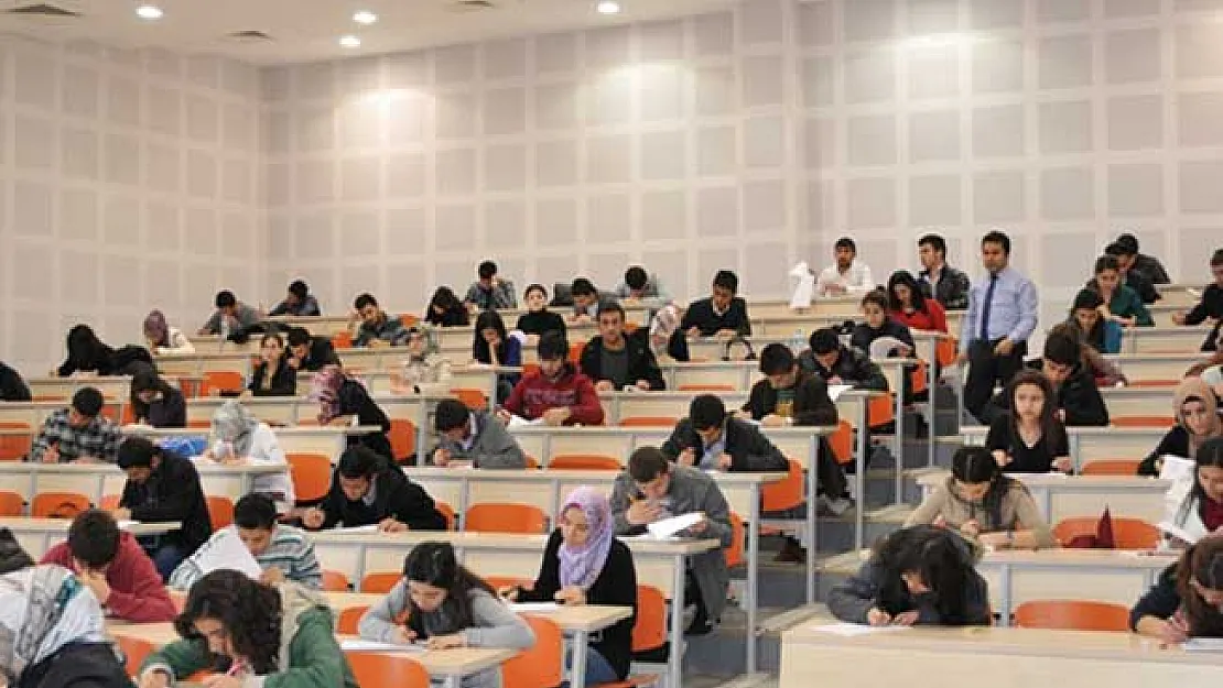 Cumhurbaşkanlığı Kararnamesi Tarih Belirtilmezse Ne Zaman Yürürlüğe Girer Sorusu 2018 KPSS Önlisans Adaylarına Soruldu!