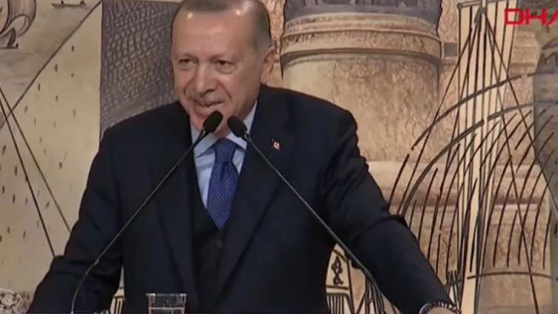 Daha cenazeler defnedilmedi bu nasıl bir konuşma? Bu nasıl kahkahadır!