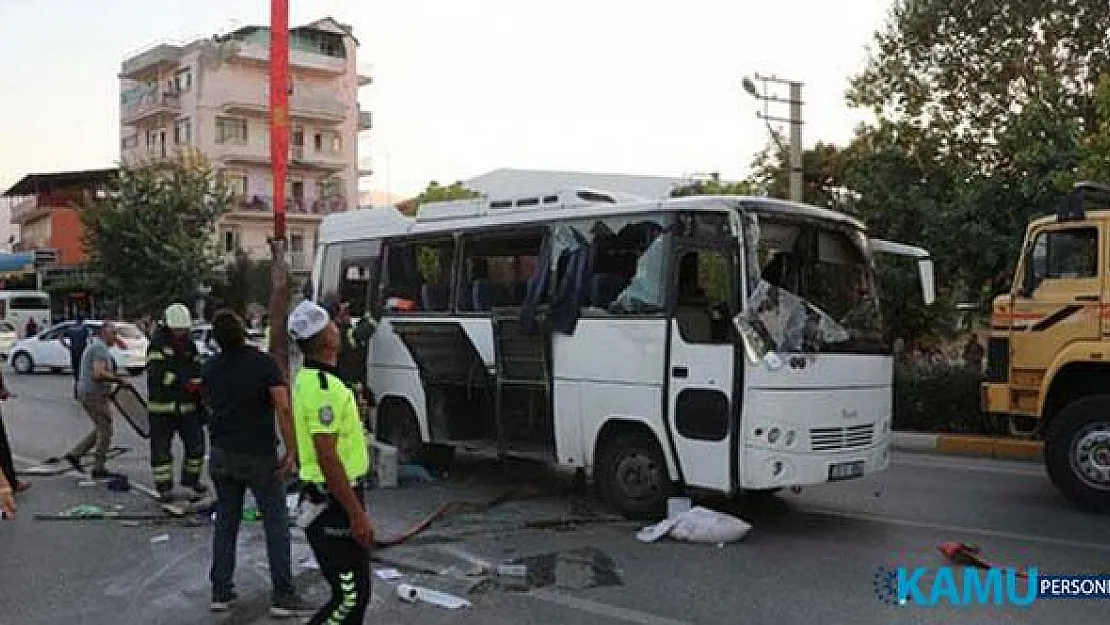 Denizli'nin Pamukkale İlçesinde Tekstil İşçilerini Taşıyan Servis Midibüsü İle Otomobil Çarpıştı! Biri Hamile Kadın, 3'ü Ağır 14 Kişi Yaralandı!