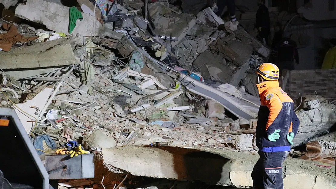 Deprem bölgesindeki vatandaşlar dikkat! Banka borçları 6 ay boyunca nasıl ertelenebilir?