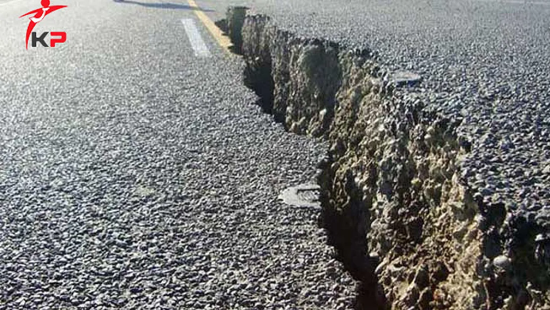 Deprem Enstitüsü Müdürü Özener: 7'nin Üzerinde Bir Deprem Olacağı Açık!