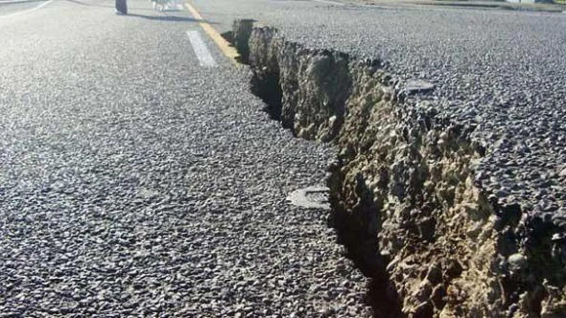 Deprem Uzmanından Balıkesir için son dakika olarak 7,2 şiddetinde deprem uyarısı geldi!