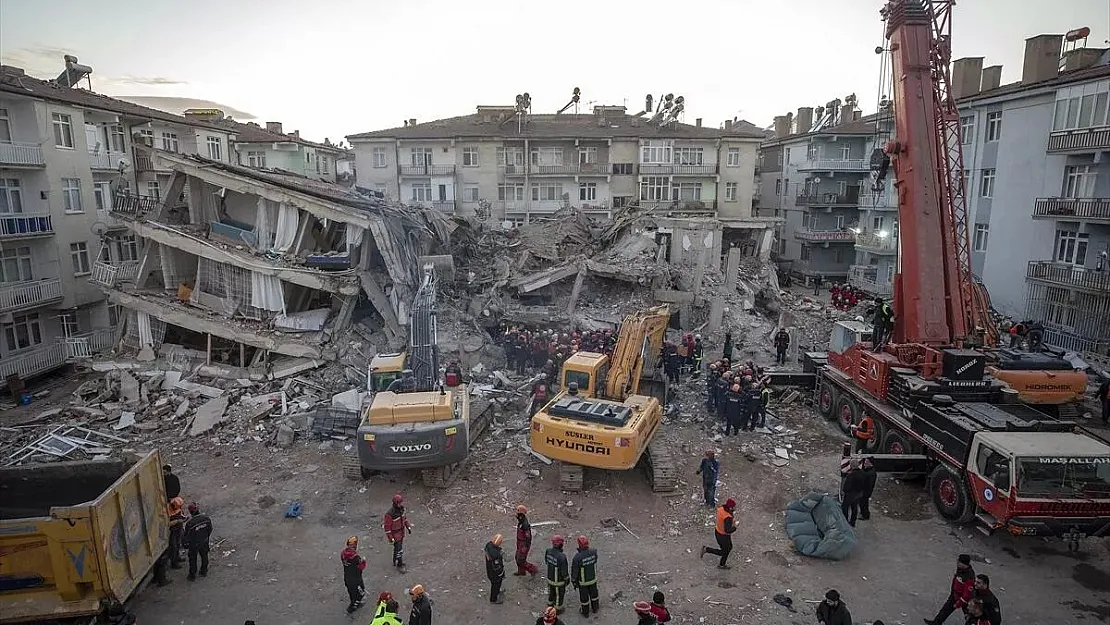 Depremlerin mali etkisine dair rapor hazırlandı! TÜRKONFED, 84.1 milyar dolar tahmininde bulundu!