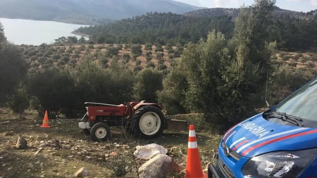 Devrilen traktörün altında kalan kişi öldü