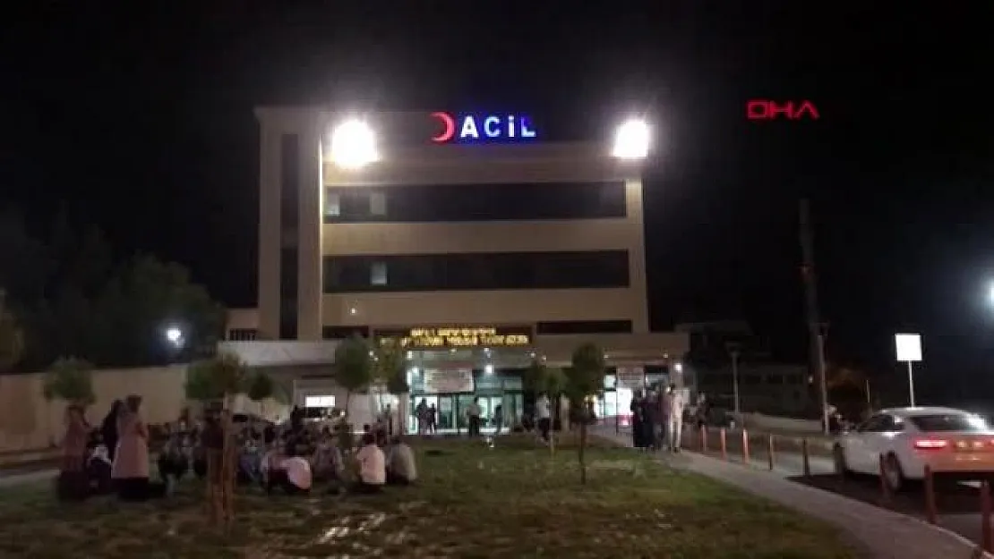 Diyarbakır Sur ilçesinde araç şarampole devrildi! Kazada kişi 12 yaralandı
