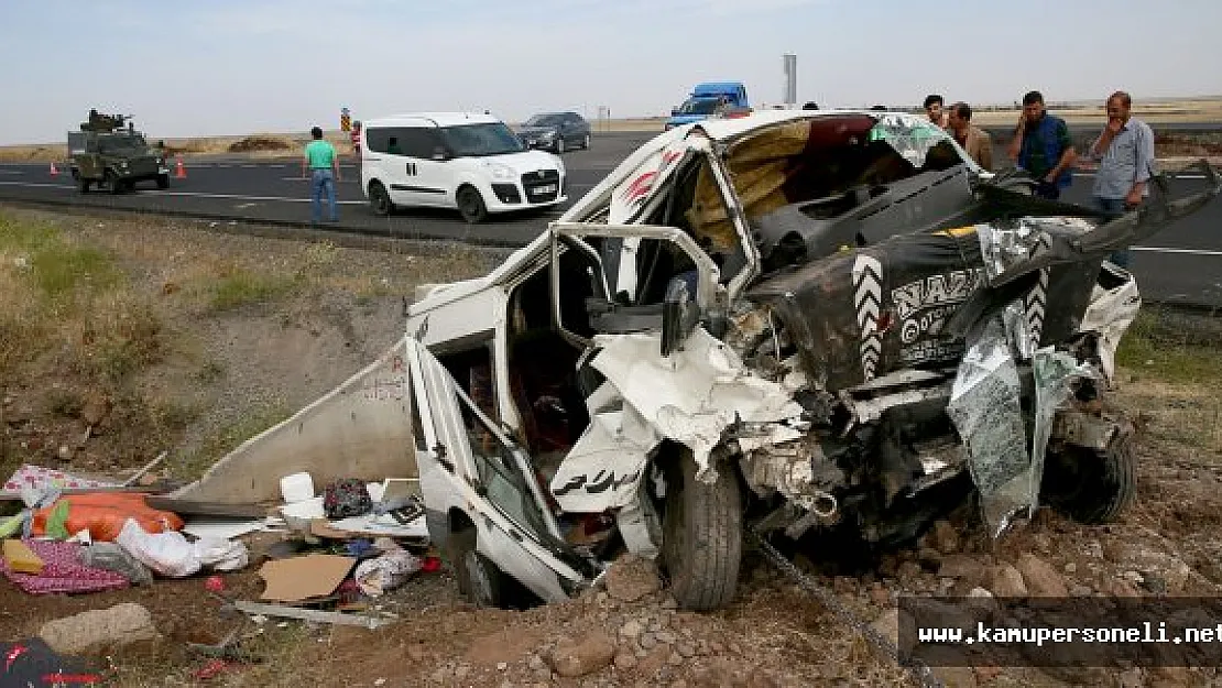 Diyarbakır'da Feci Trafik Kazası 3'ü Çocuk 6 Kişi Hayatını Kaybetti