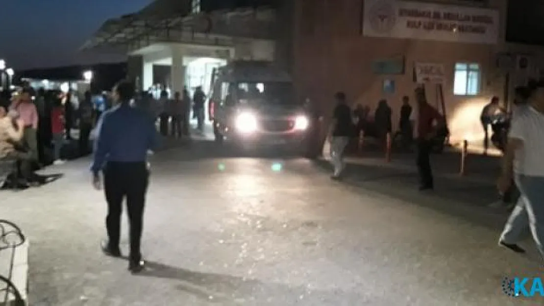 Diyarbakır'da son dakika patlama meydana geldi! Minibüsün geçişi sırasında bomba patladı
