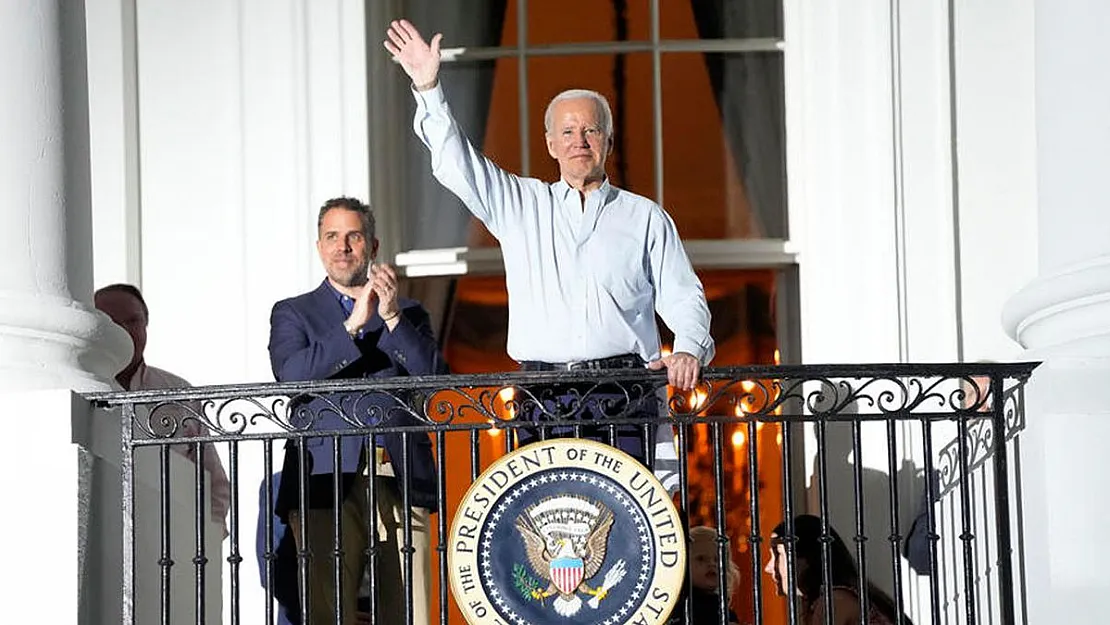 Dünya Bu Skandalı Konuşuyor! Veriler Sızdırıldı: Babası Biden'i Telefonuna Öyle Bir Kaydetmiş Ki...