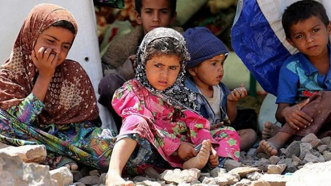 Dünya Sağlık Örgütü (DSÖ) Yemen'deki çocuklar insani yardıma muhtaç olduğunu duyurdu