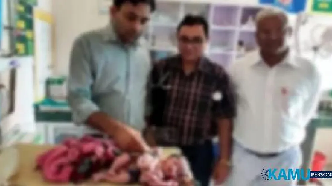 Dünya Şokta ! Dört Kollu 3 Bacaklı Bebek Doğdu