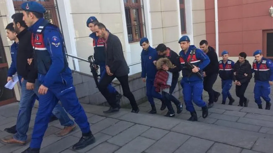 Düzce'de akü hırsızlığı operasyonu