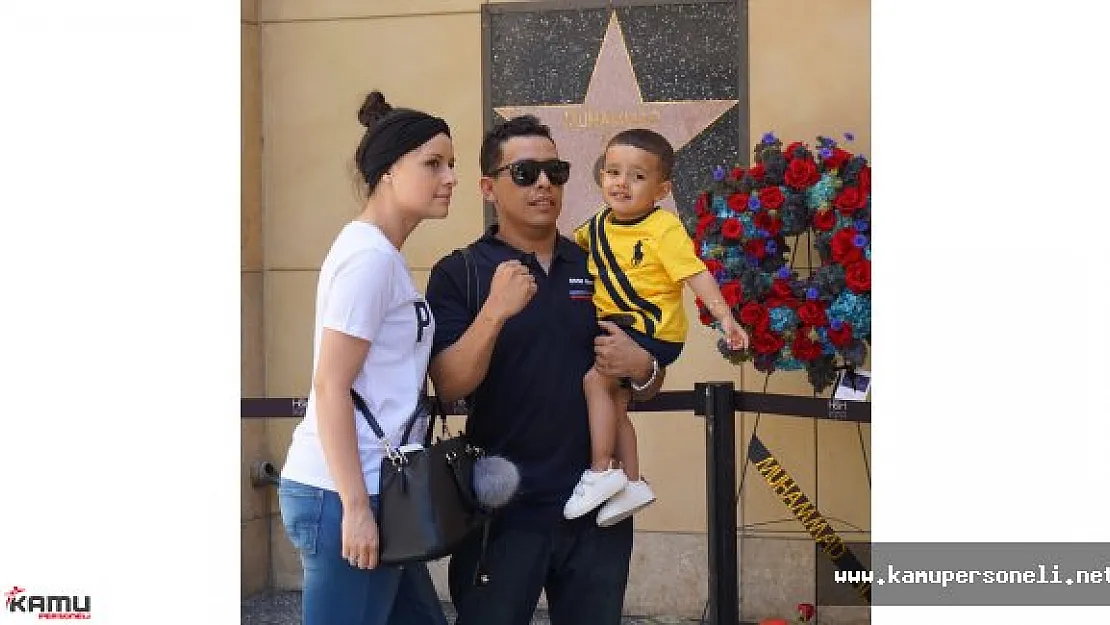 Efsane Boksör Muhammed Ali Holywood Şöhretler Kaldırımı'nda Anıldı