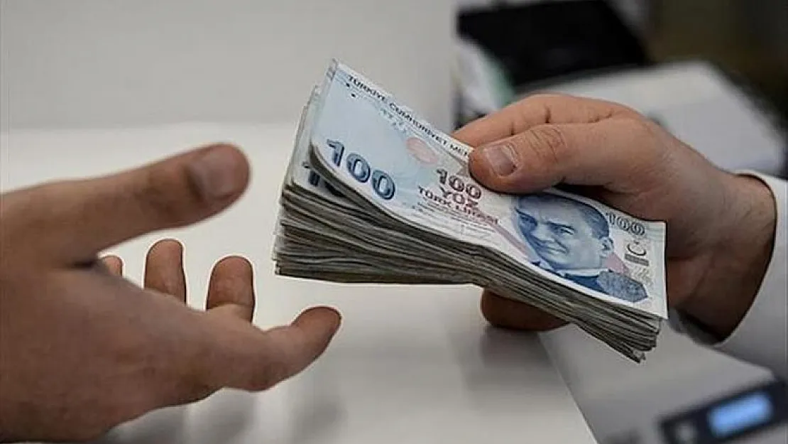 Eğitim görenlere tek seferde 2 bin TL veriliyor! Ödemeler başlıyor: Yeni destek paketi hayata geçti