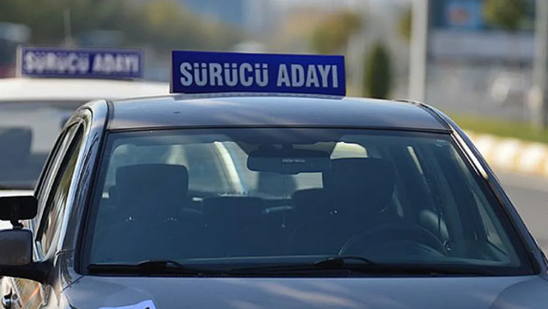 Ehliyet Sınav Sonuçları Ne Zaman Açıklanacak? Soru ve Cevapları Bekleniyor