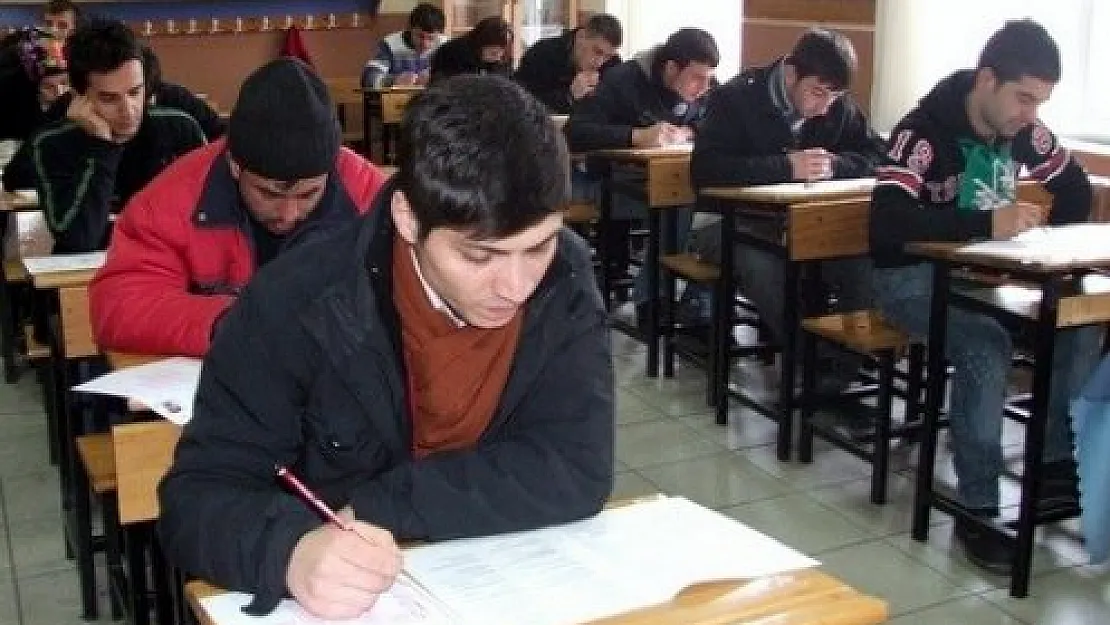 Ehliyet Sınavının Soruları Açıklandı