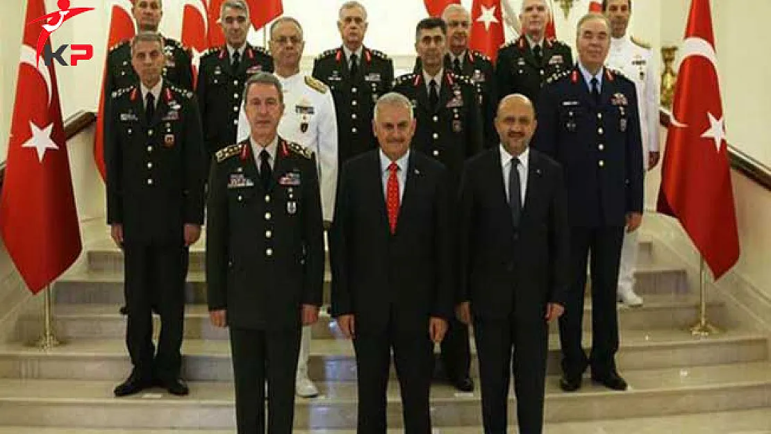 Emekli Edilecek Generallerin Listesi 37'den 7'ye Düştü !
