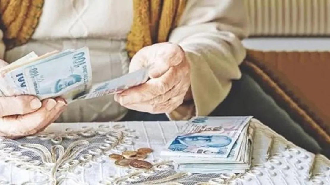 Emekli resmen iflas etti! O analizler dikkat çekti Fakirlik derinleşecek