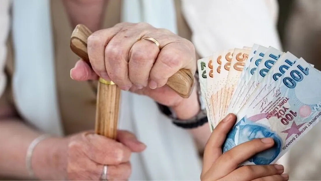 Emeklilere Müjde: Haziran Sonunda Kartlara 2.000 TL Destek Yatırıldı!