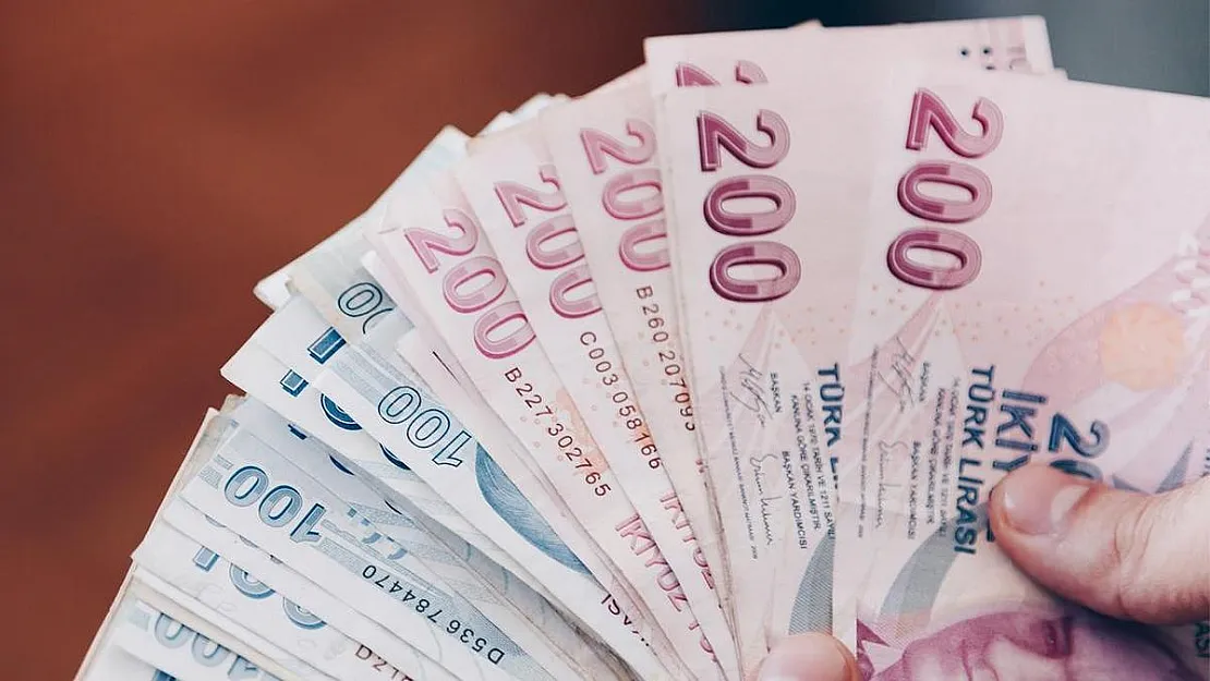 Emeklinin artısı ek gelir paketi açıklandı! 31 Mart'a kadar tüm emeklilerin hesabına 2 bin lira yatıyor: ATM'den çekebilirsiniz