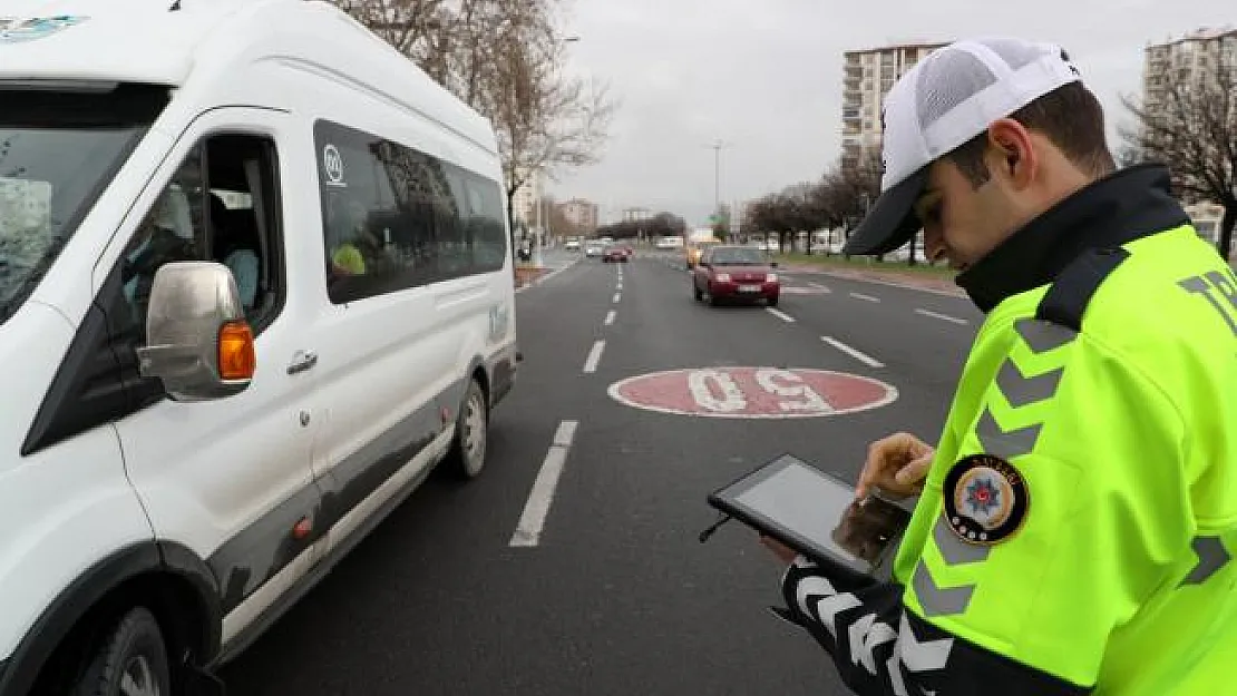 Emniyet Genel Müdürlüğü'nden 'Yeni trafik cezaları' iddiasına ilişkin açıklama geldi!