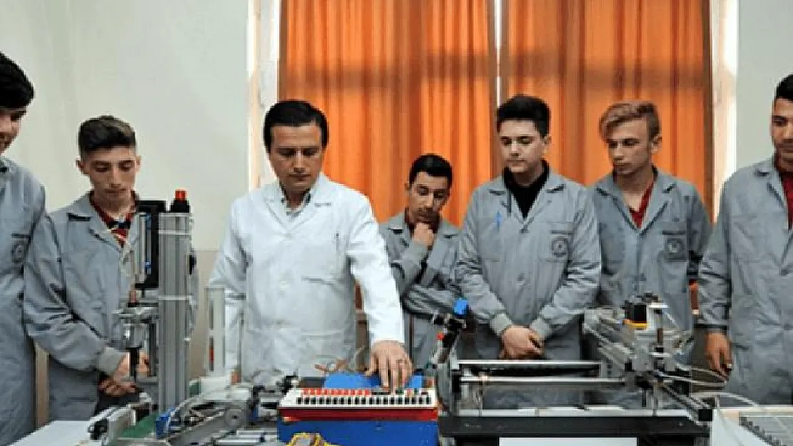 En az lise mezunu Belediyeye tekniker ve teknisyen alımı yapılacak!