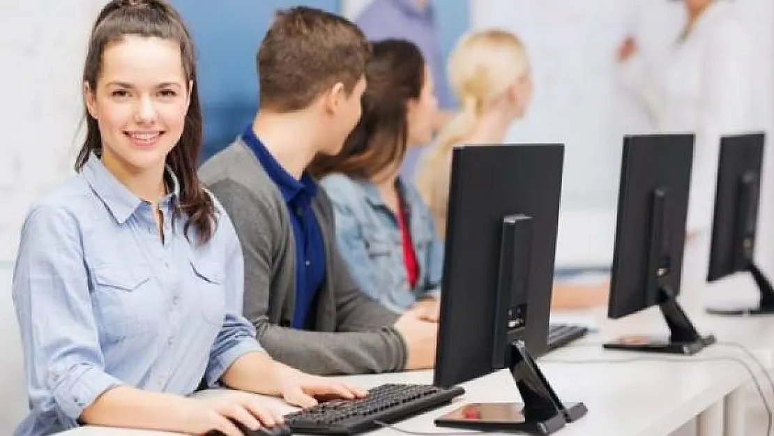 En az önlisans mezunu adayları için TUBİTAK İŞKUR üzerinden büro memur alımı ilanı yayınlandı! Başvuru şartları kesinleşti