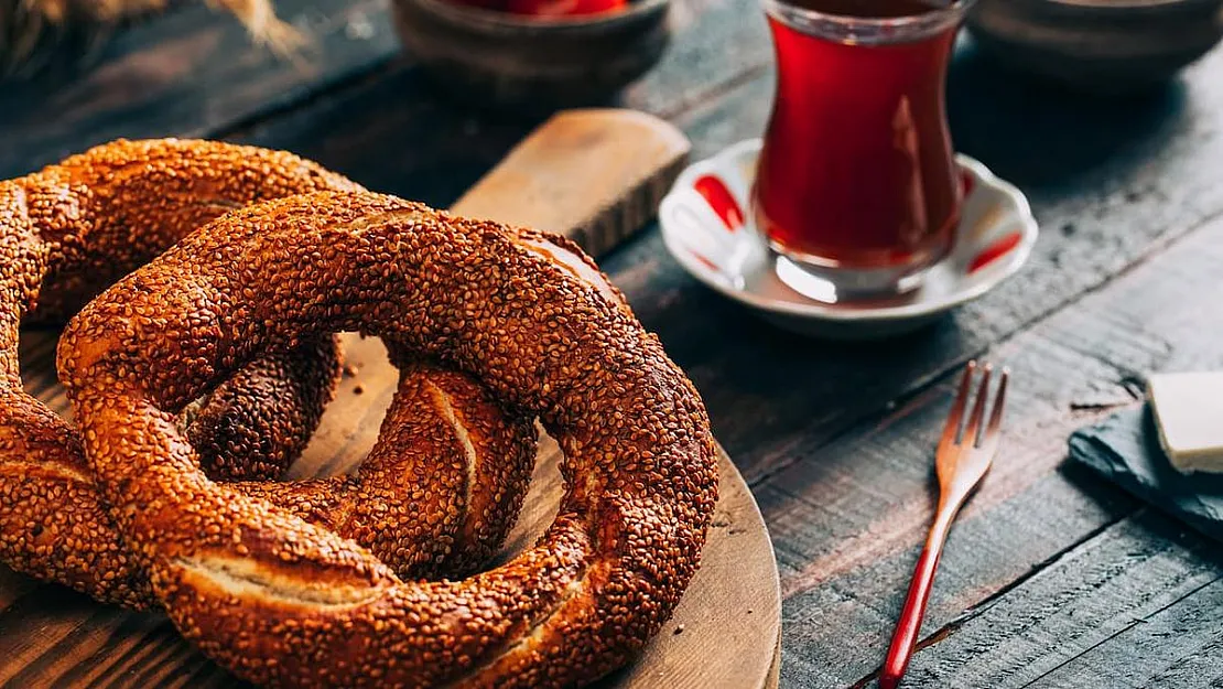 Enflasyon can yakıyor: Zeytin 178 lira, simit 10 lira, kumpir 175 lira!